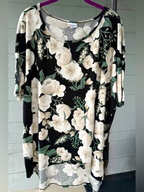 LuLaRoe Irma Top (Retired Style)